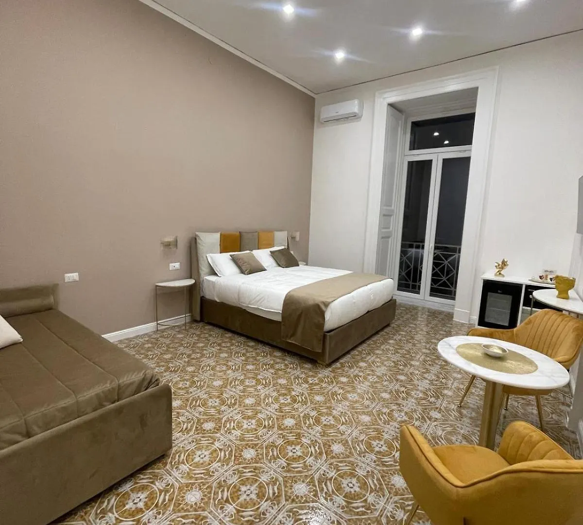 Maison Museo Mann Naples Guest house